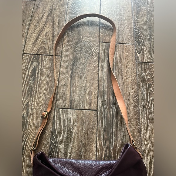 AWL SNAP fold down brown soft leather crossbody bag - Picture 10 of 14